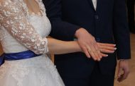Sutuoktiniai vienoje darbovietėje... Kas tame bloga?