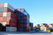 Krova uoste nebuksuoja:  didėja konteinerių krovos apimtys, nusitaikyta ir į Ukrainą
