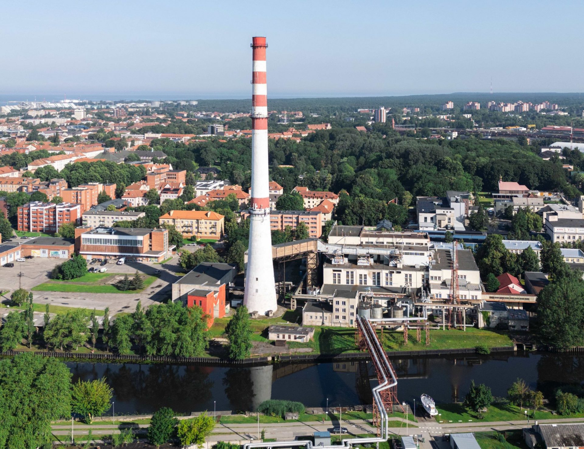 „Klaipėdos-energijos“-šiluminės-elektrinės-kompleksas-©Norbert-Tukaj1-1