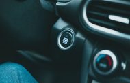 Ryte automobilis užsiveda vis sunkiau: kokia priežastis?