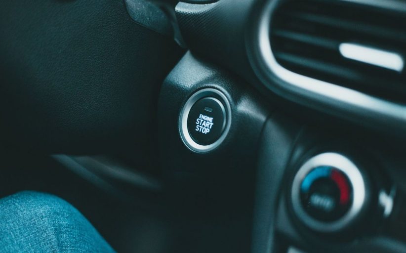 Ryte automobilis užsiveda vis sunkiau: kokia priežastis?